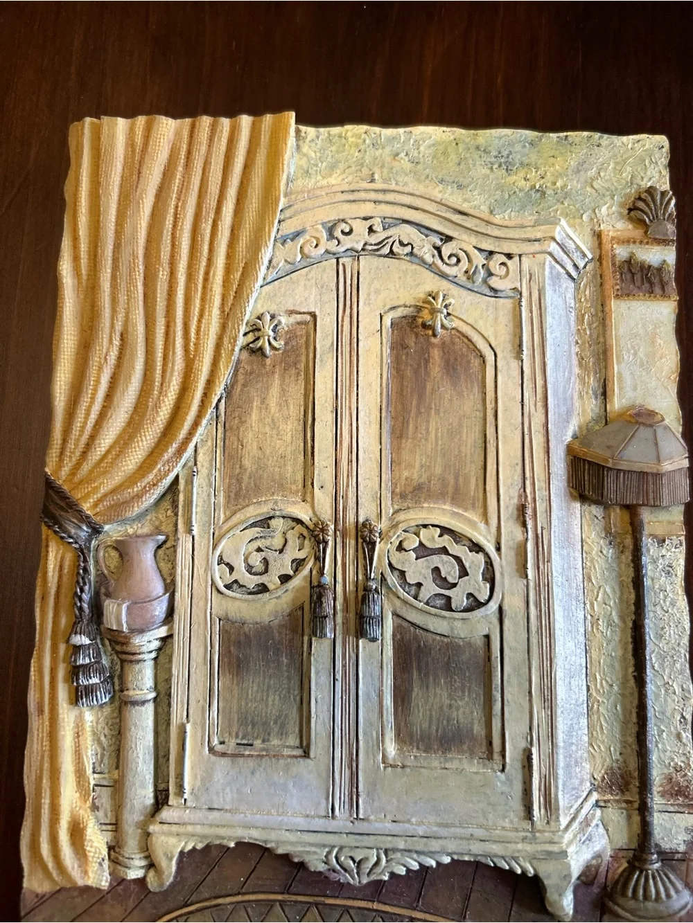 Handcrafted 3D Wall Plaque Set in Cream and Gold -